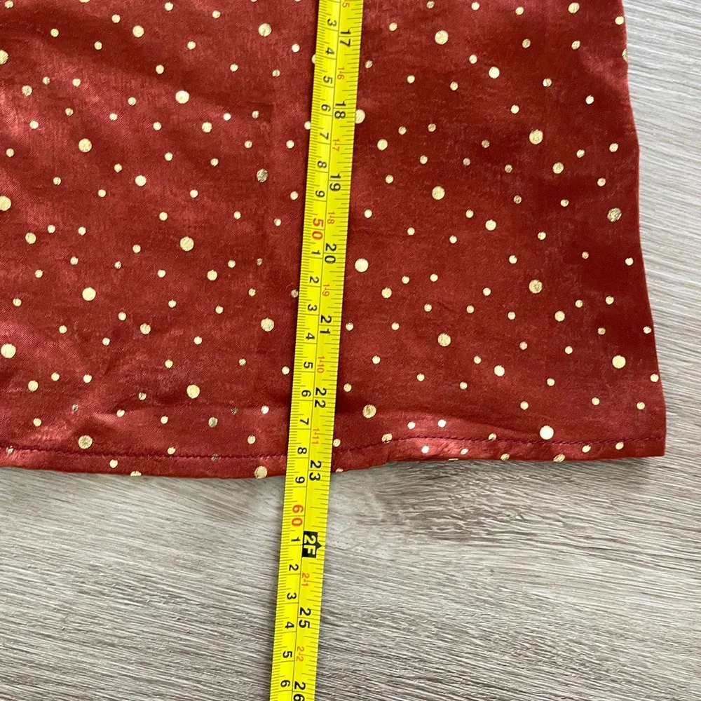 Q2 Womens Blouse Size Medium Orange Gold Polkadot Silky Top - Picture 7 of 11